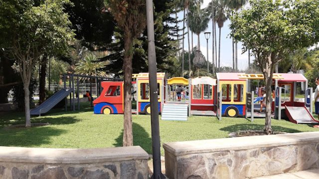 Centro-Deportivo-Enrique-Ladron-de-Guevara